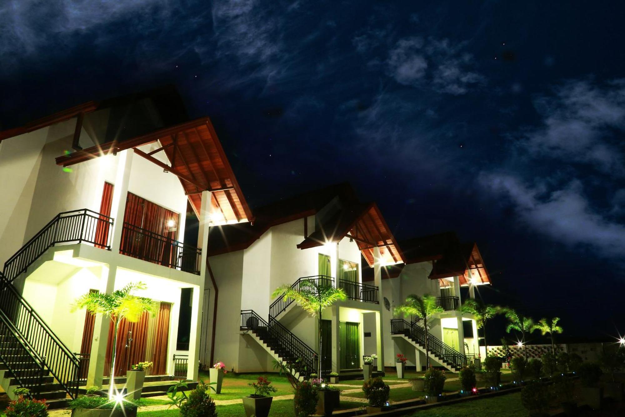 Avonil Resort Yala Tissamaharama Zewnętrze zdjęcie