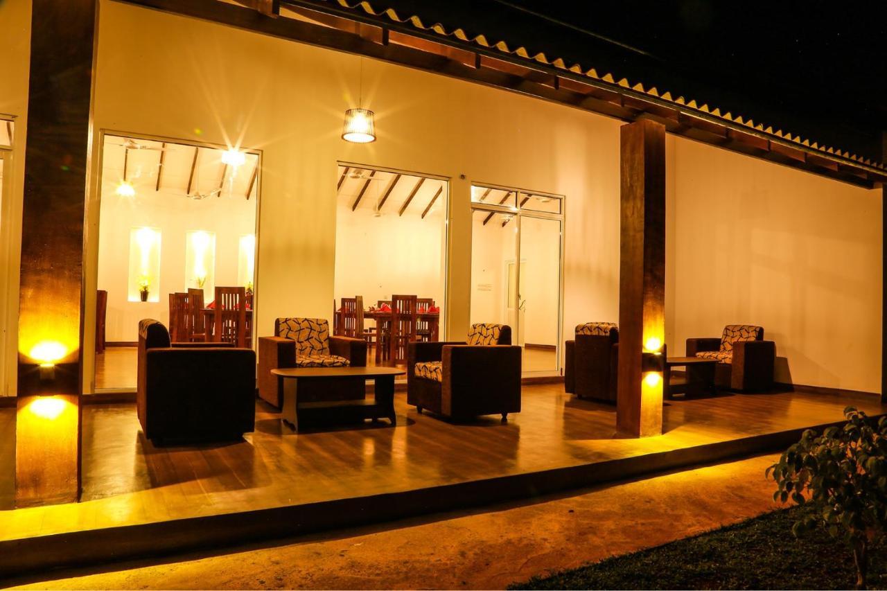 Avonil Resort Yala Tissamaharama Zewnętrze zdjęcie